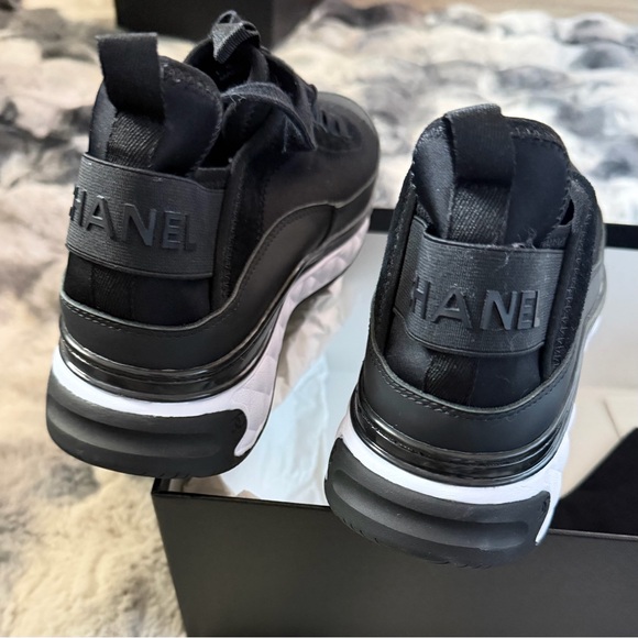 CHANEL Black Calfskin Mixed Fibers CC Sneakers size 39 (Brand New in Box) - Picture 8 of 11